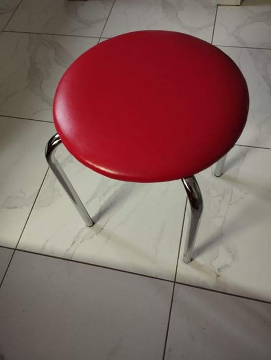 Продам табуретки