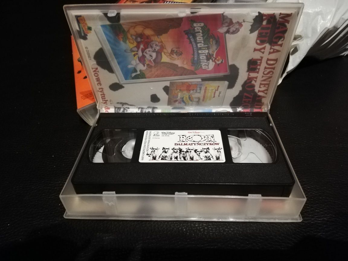 101 dalmatyńczykow film orginalny VHS stan bardzo dobry