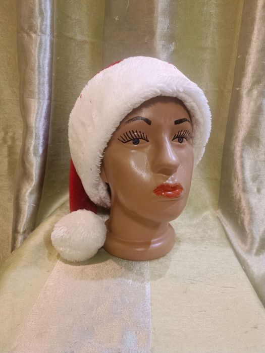 Новогодние  шапки Деда Мороза