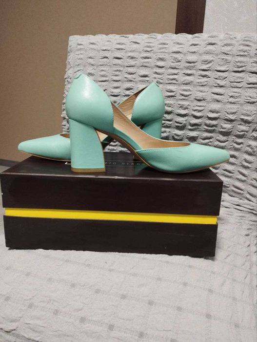 Продам туфлі Antonio Biaggi