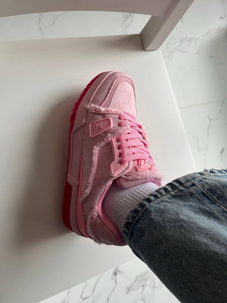 БЕЗ ПЕРЕДОПЛАТ‼️ Жіночі кросівки Louis Vuitton Trainer Triple Pink