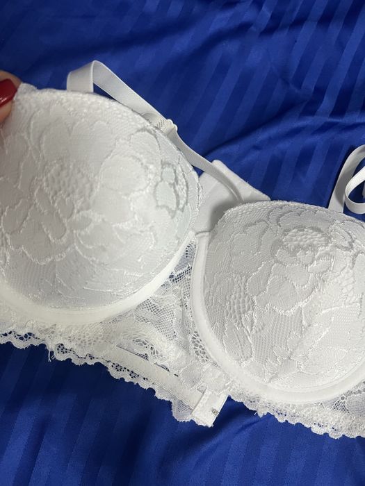 Белый бюст,бюстгальтер,топ,топик 75 В
