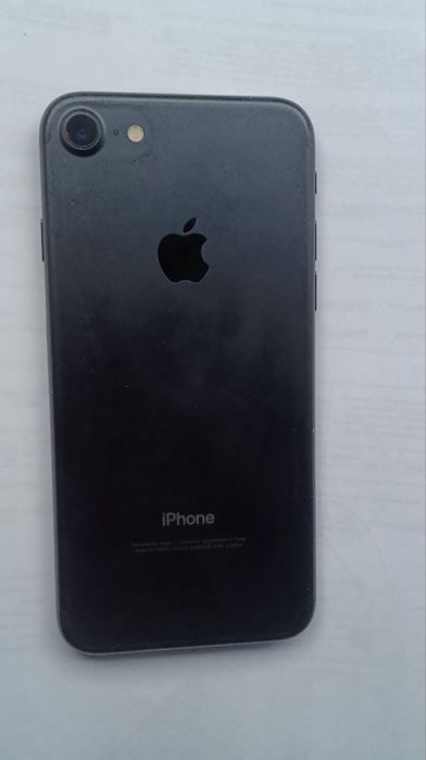 iPhone 7 / 256.  (А1778) У чорному кольорі