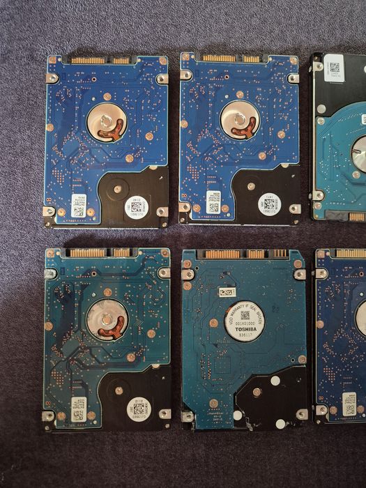 9 x dysk twardy 2.5 cala 320 GB do laptopa ps3 ps4