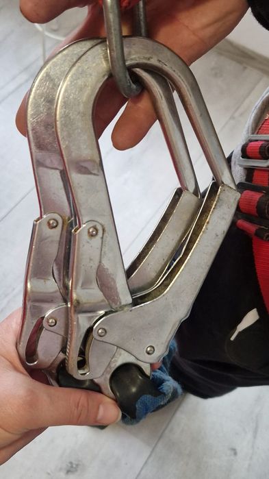 Szelki bezpieczenstwa P 33 EL PROTEKT