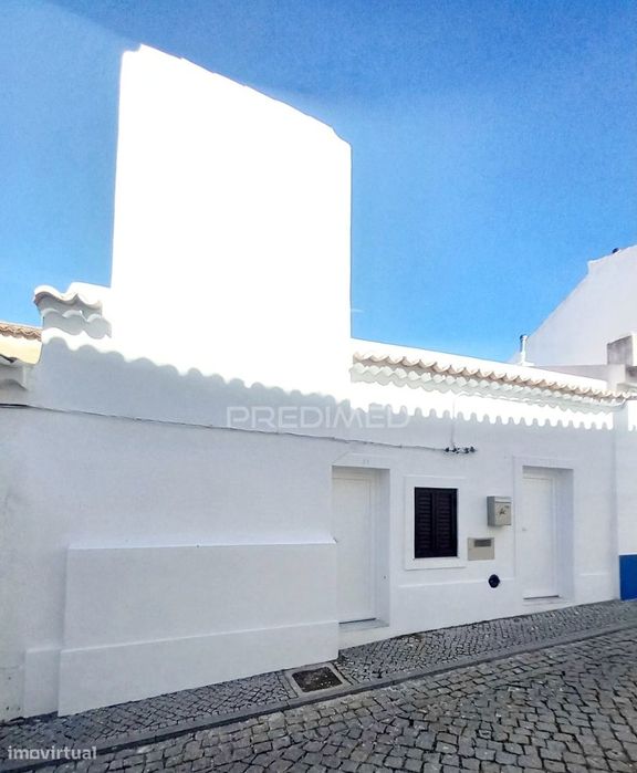 Moradia T3+1 remodelada