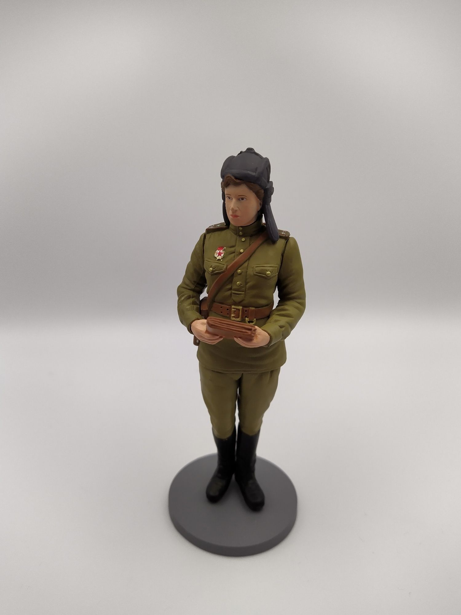 Figurka żołnierz Skala 1:16 Eaglemoss t34