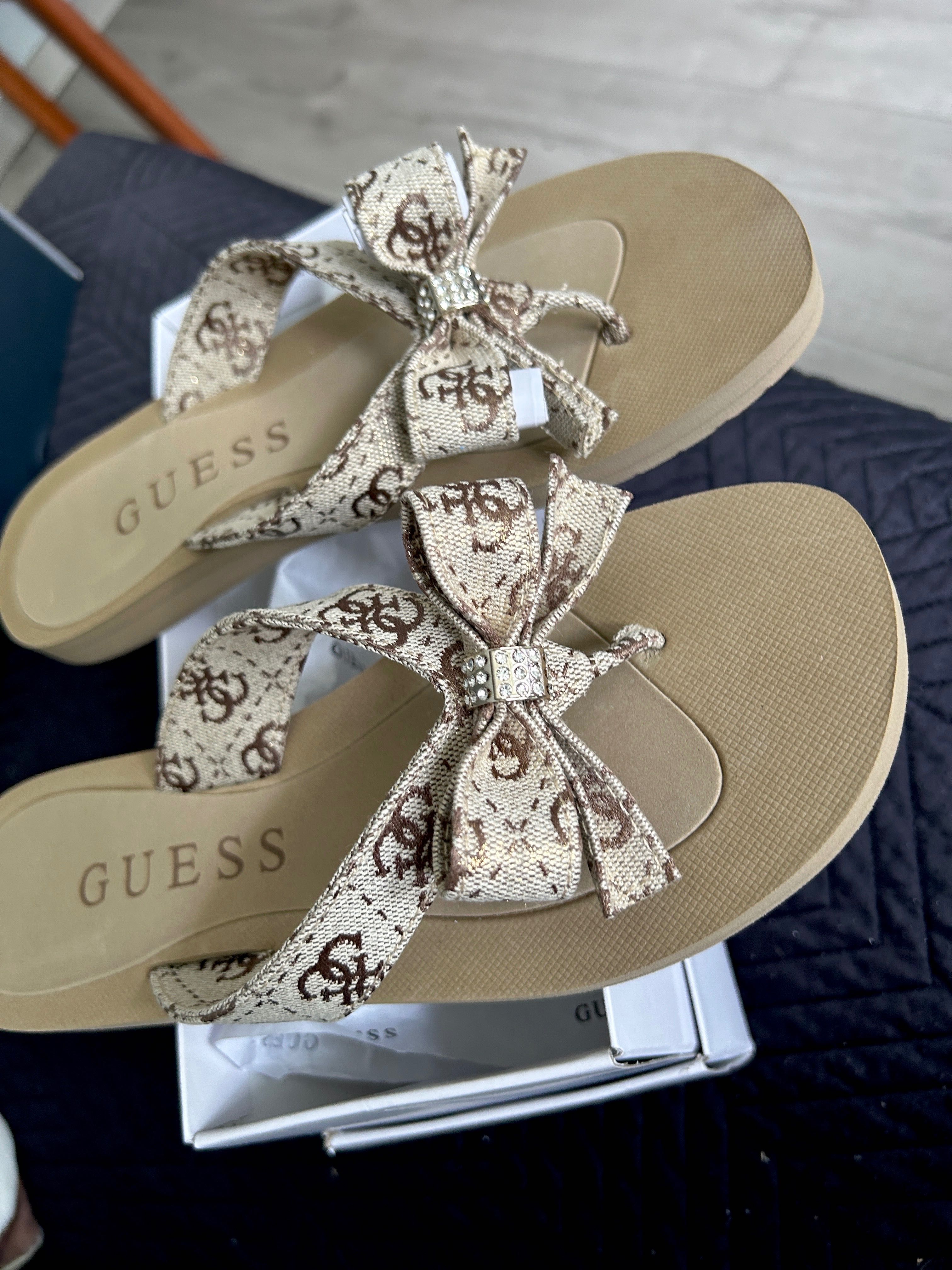 Guess klapki roz 38