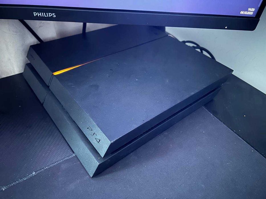 sprzedam PS4 i 9 gier