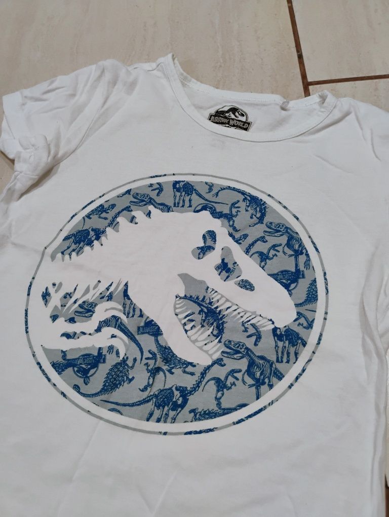 Piżama  Sinsay 122 .Jurassic world