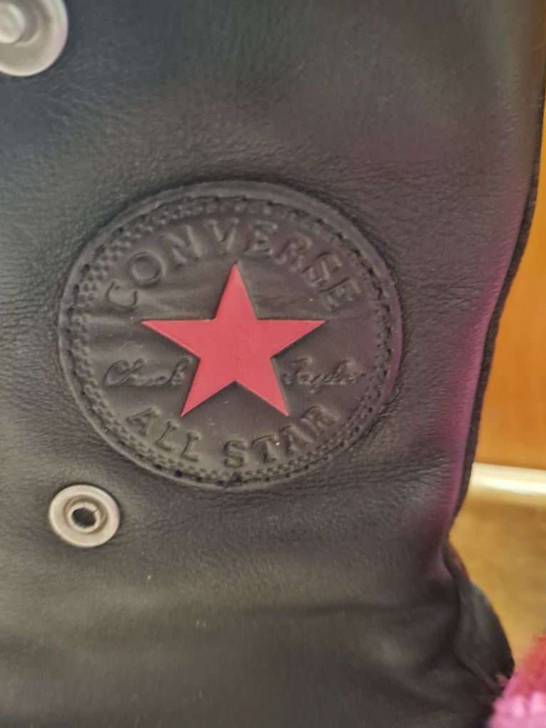 Sapatilha/Bota Converse Rare XHI 13  cano alto em couro Como Novas