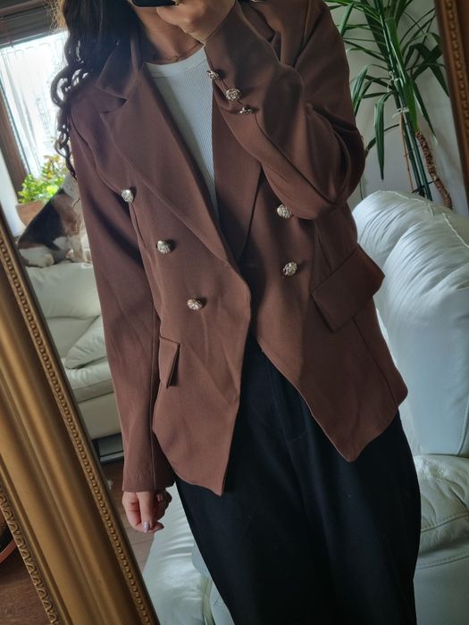 Brązowy żakiet marynarka ze złotymi guzikami r. M