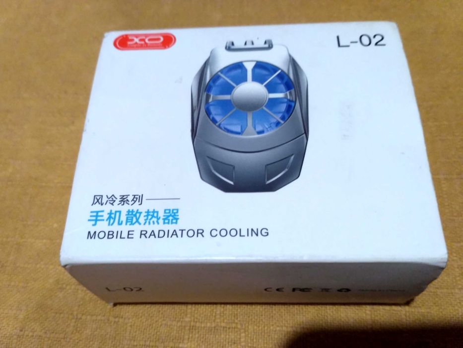 Кулер для охлаждения телефона XO L02В с аккумулятором.
