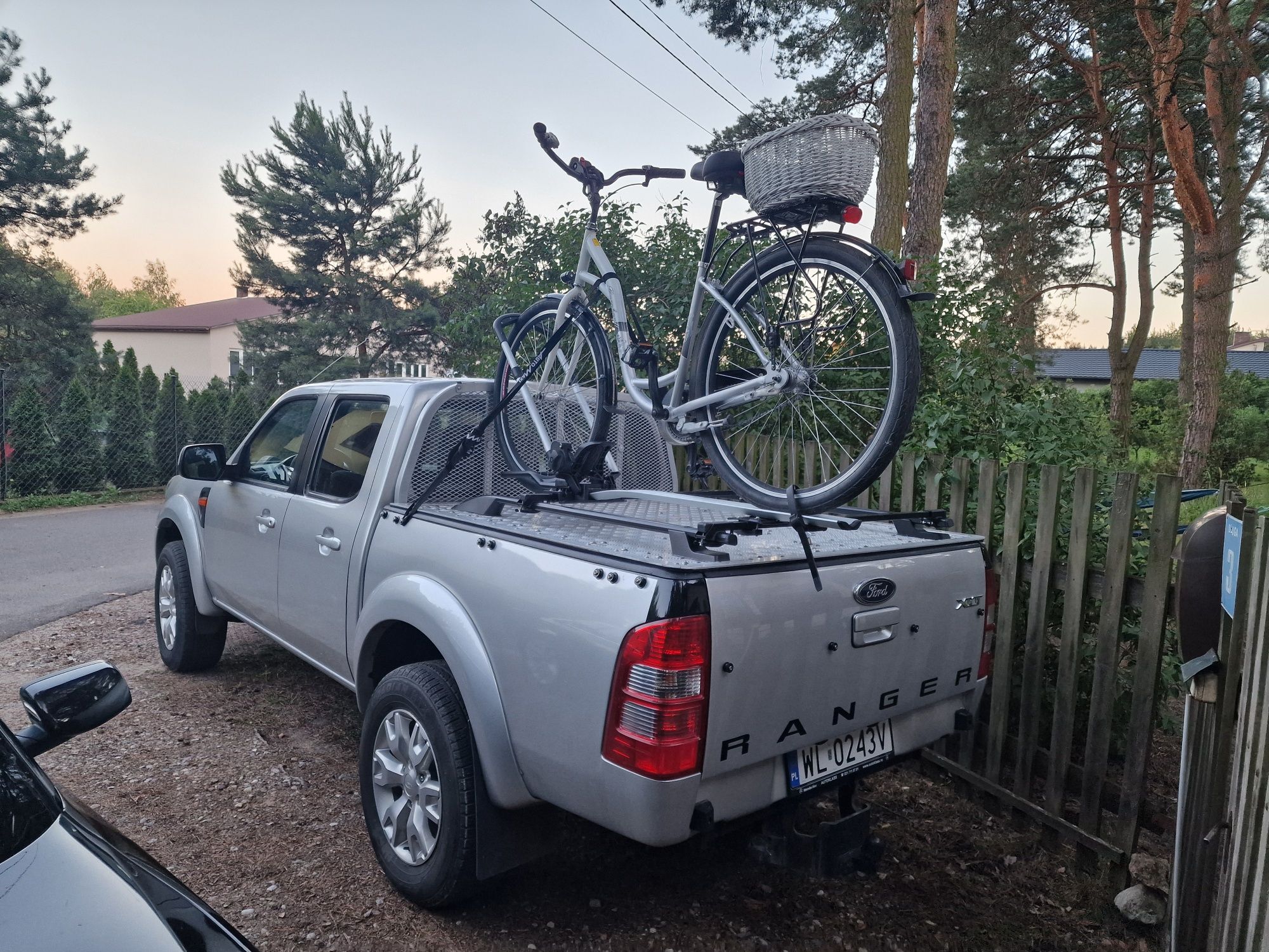 Orurowanie boczne Ford Ranger 2011 rok