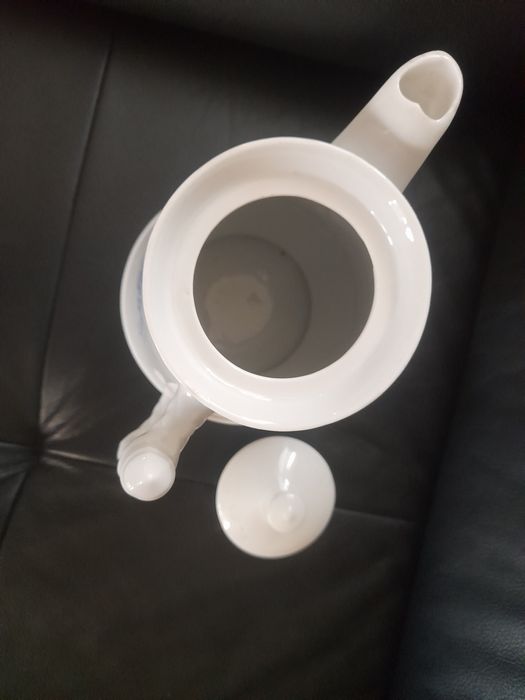 Dzbanek czajnik patyczak 23,5 cm Pojemność 1,5l