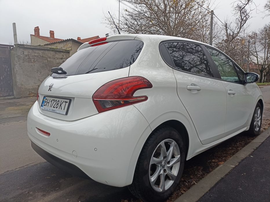 Peugeot 208 2020 року