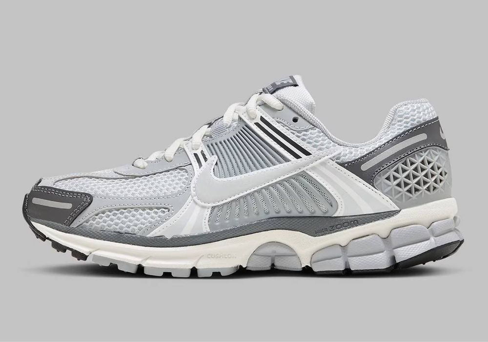 Nike Vomero 5 Grey