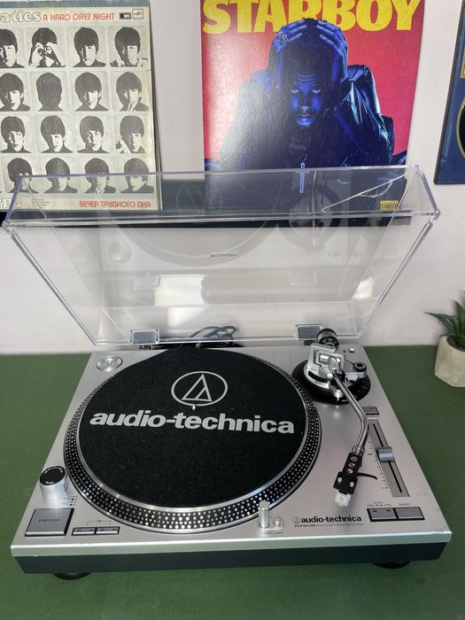 Програвач вінілу, виниловый проигрыватель Audio-Technica AT-LP120