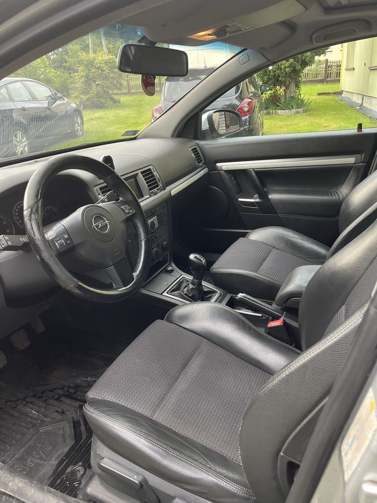 Opel Signum OPC Line 1.9cdti 150km