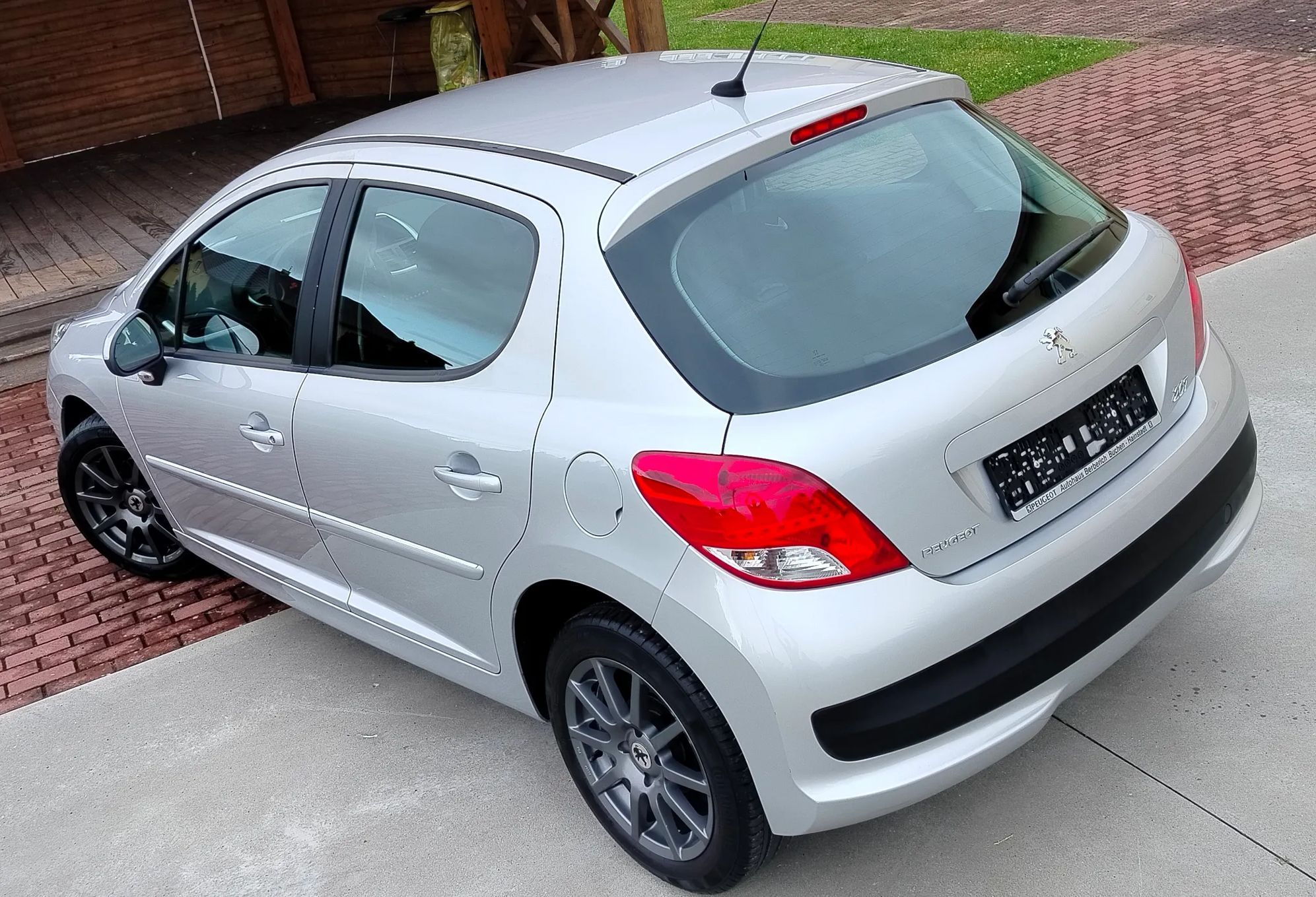 Peugeot 207 Lift* 1.4 8v * zwykły silnik * Stan idealny * Super wersja * z Niemiec