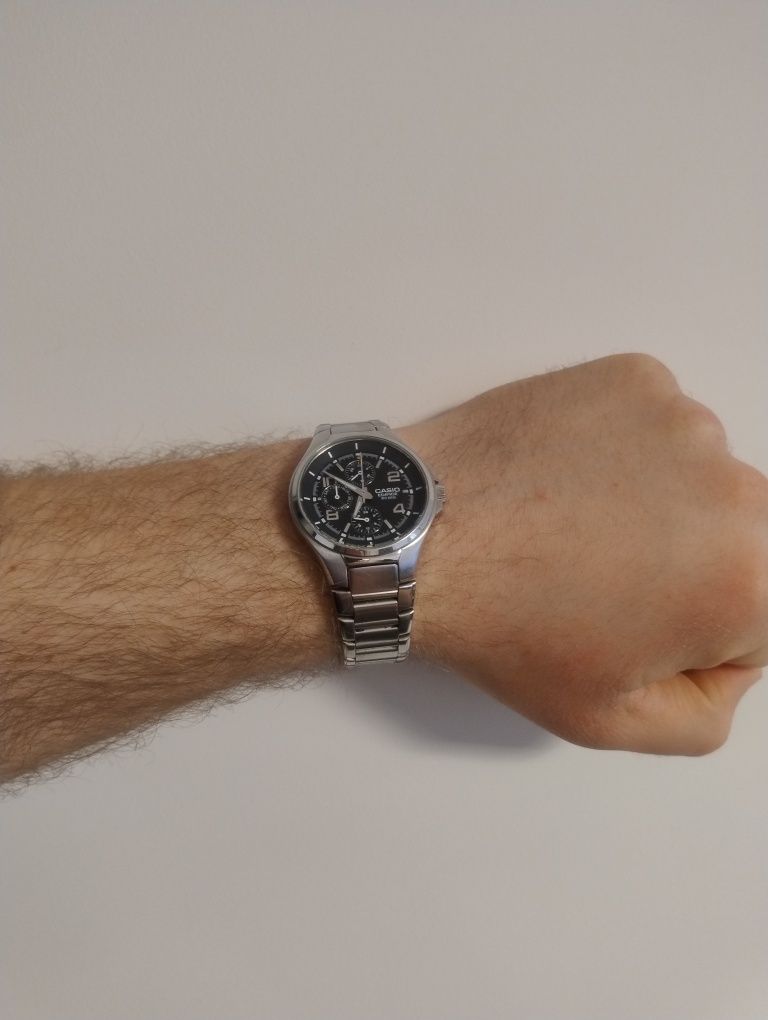 Zegarek Casio EDIFICE EF-316D -1AVEG