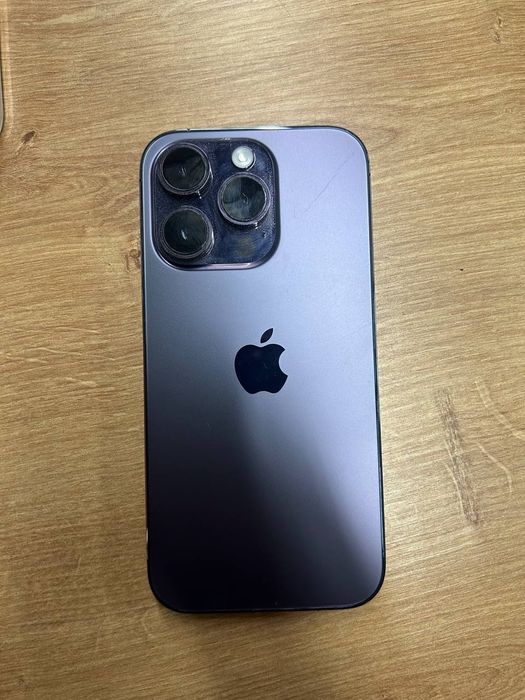 IPHONE 14pro.   .