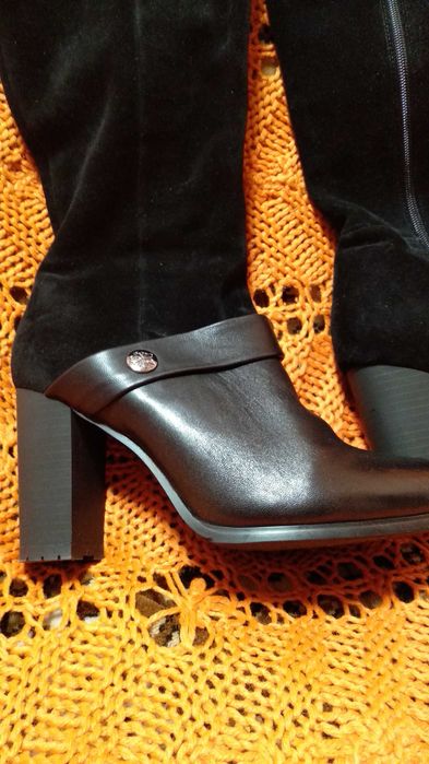 Сапожки замшеві нові