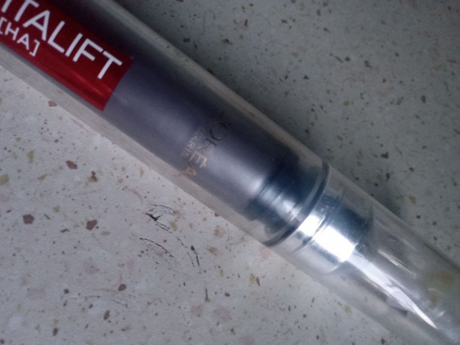 Kosmetyk Loreal revitalift filtr ha używany