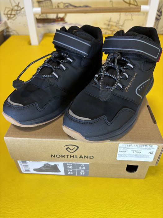 Замшеві черевики для хлопчика, фірма Northland