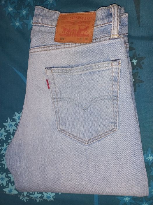 Джинсы Levi's 504 женские