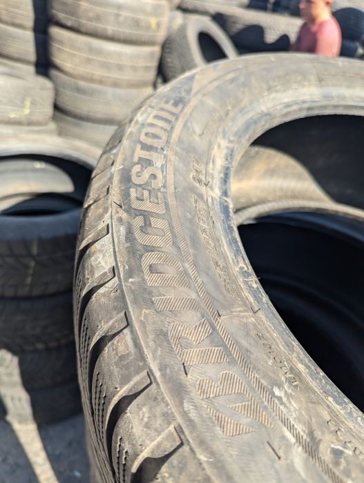 215/55R17 Bridgestone Blizzak LM 001