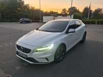 VOLVO V40 D3 2.0 Diesel R-Design