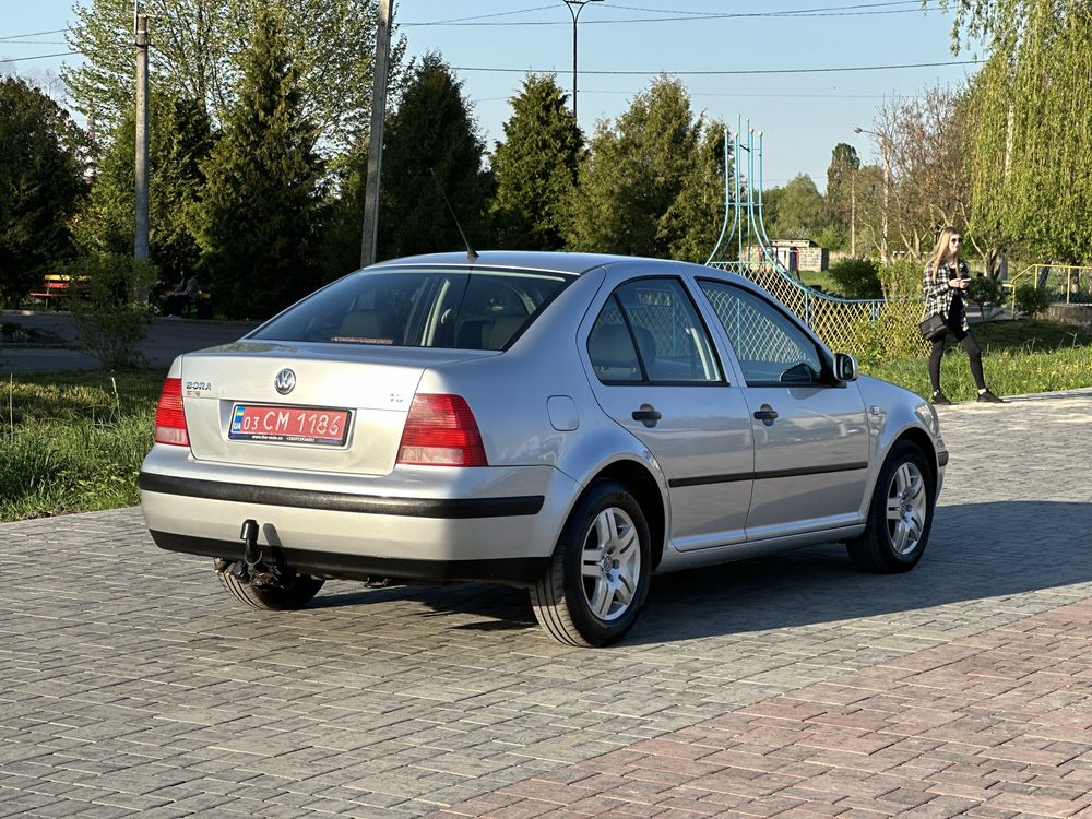 Продам VW Bora 1.6 MPI бензин 2003