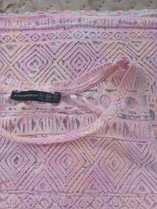 Koszulka na szerokich ramiączkach,różowa, ażurowa, rozmiar xS