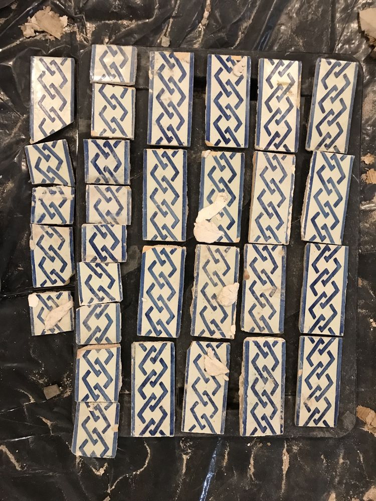 Azulejos branco com azul séc.XIX