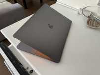 Macbook Pro, 15 cali,