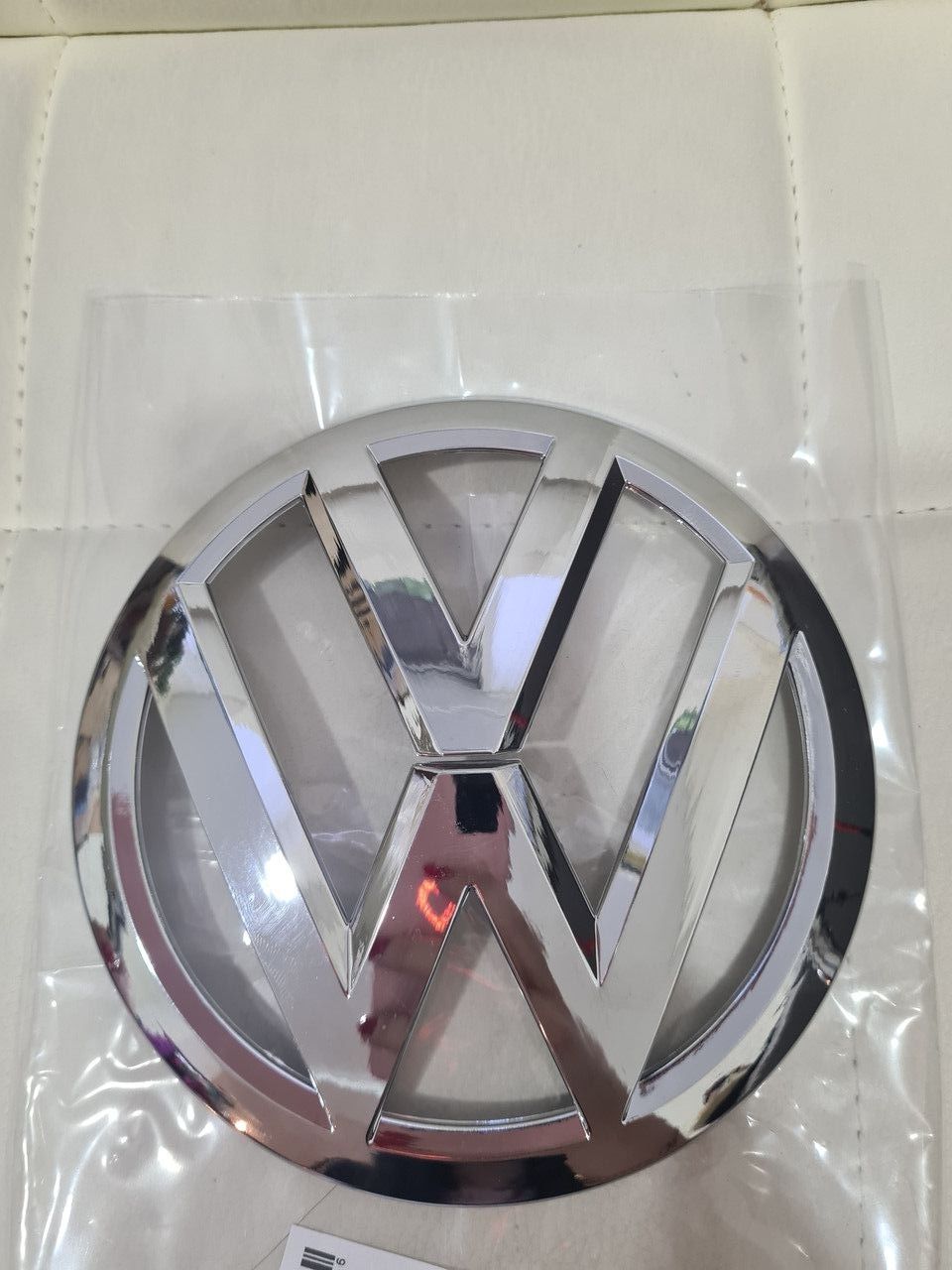 Эмблема на решетку радиатора,багажник Volkswagen VW passat B3,B5,B6,B7