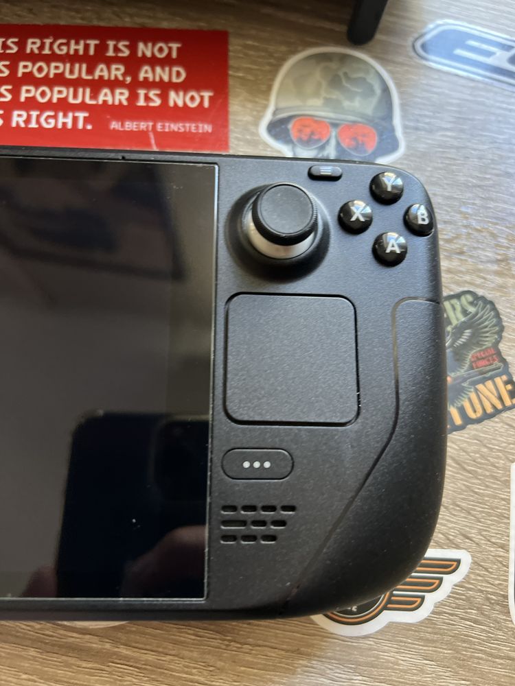 Steam deck 64 gb + 256 sd card идеал
