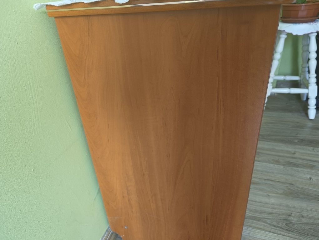 Komoda z 4 szufladami