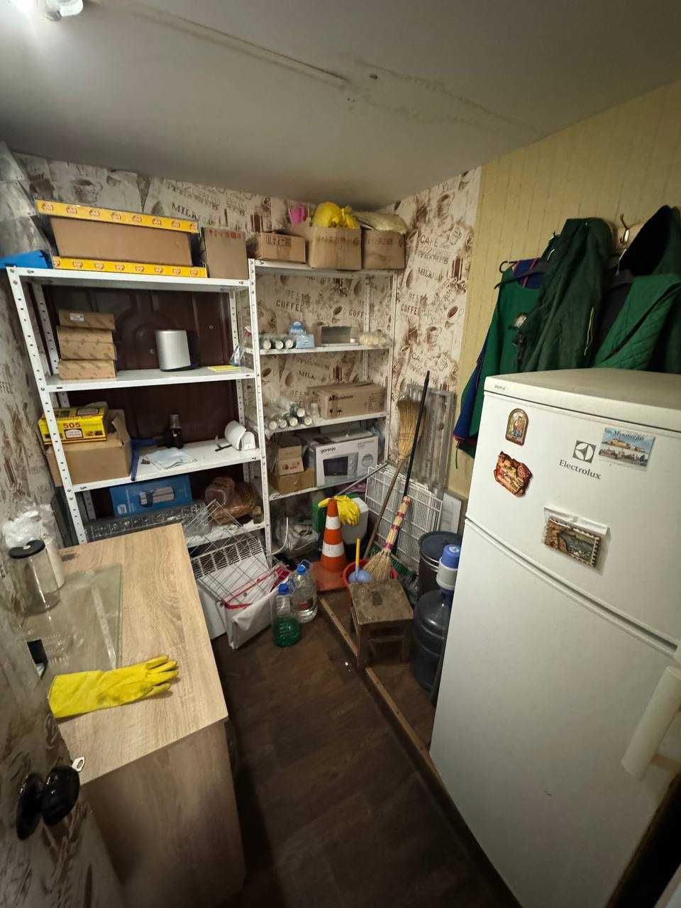 Ключі в АН. Червона лінія. Київський Вокзал. Продаж приміщення. ТОРГ.