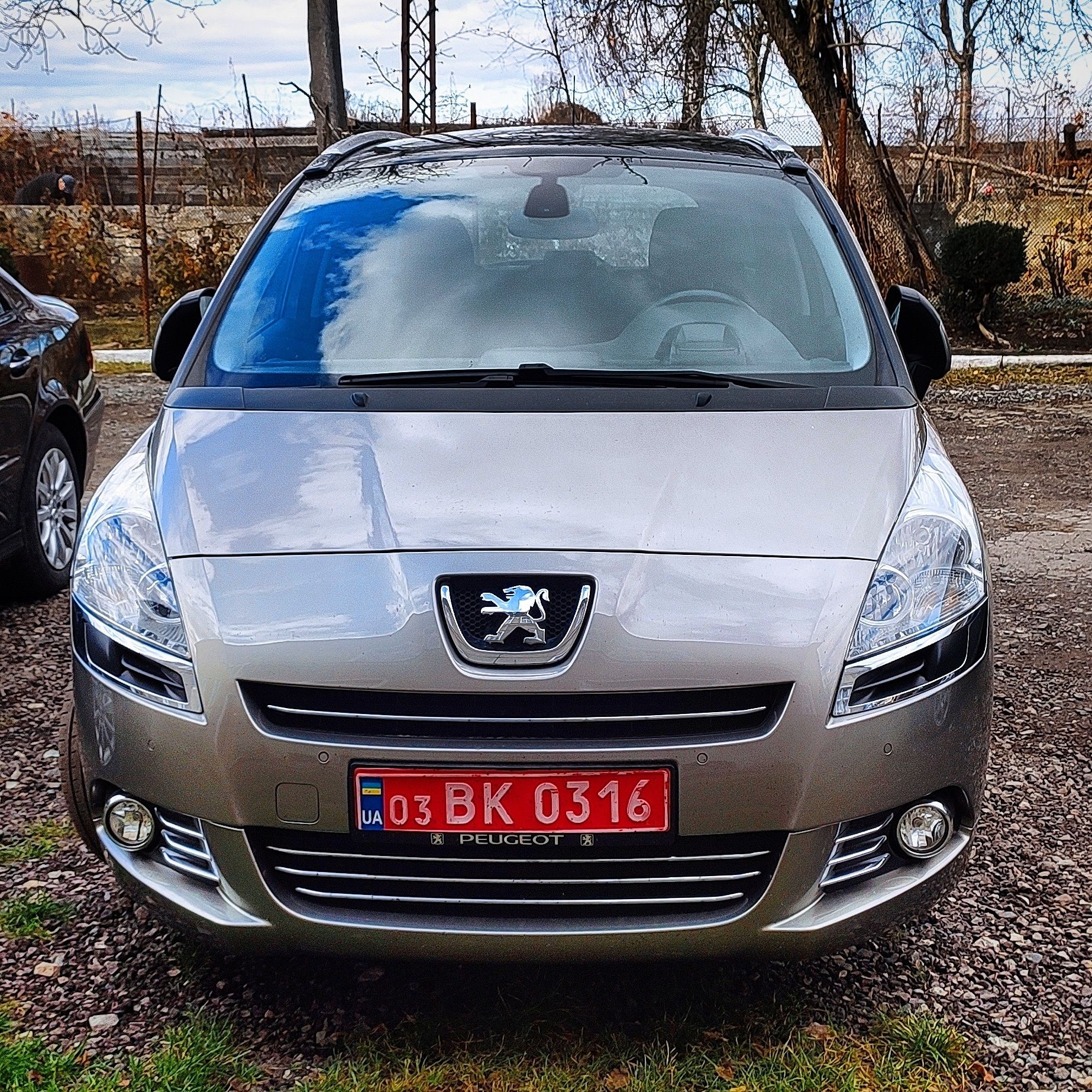 Продам Peugeot 5008