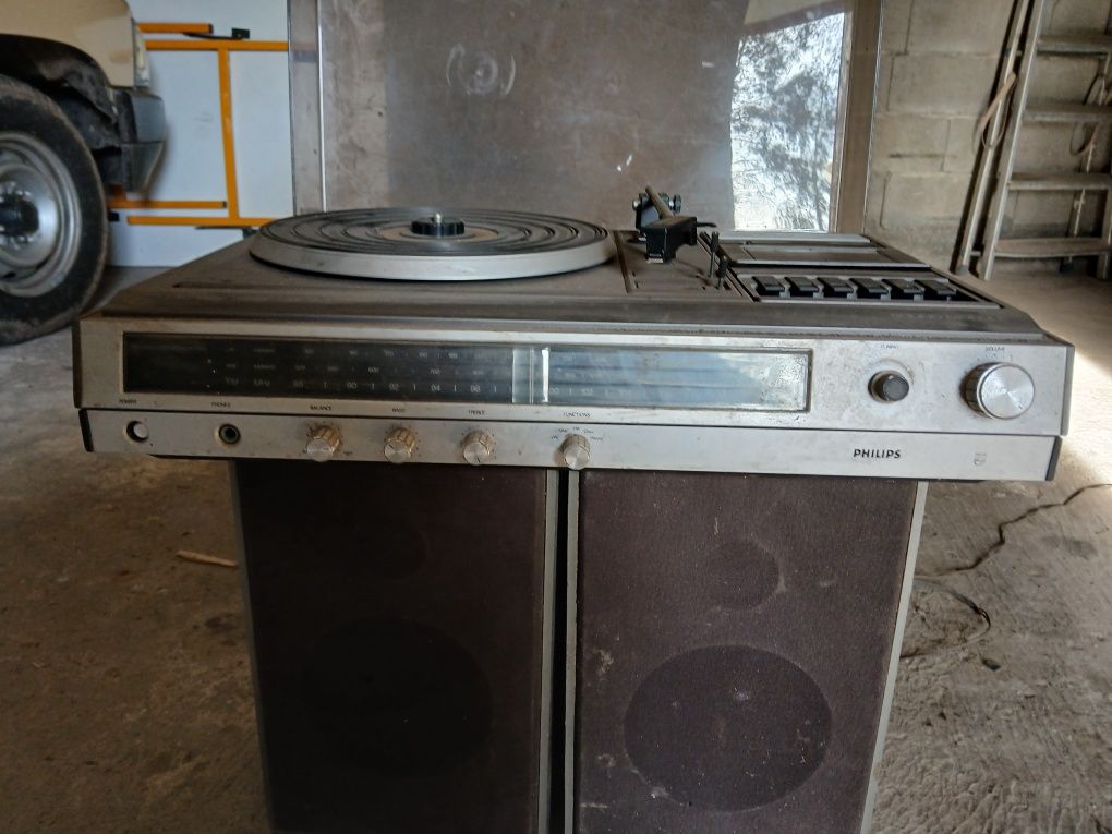 rádio em bom estado