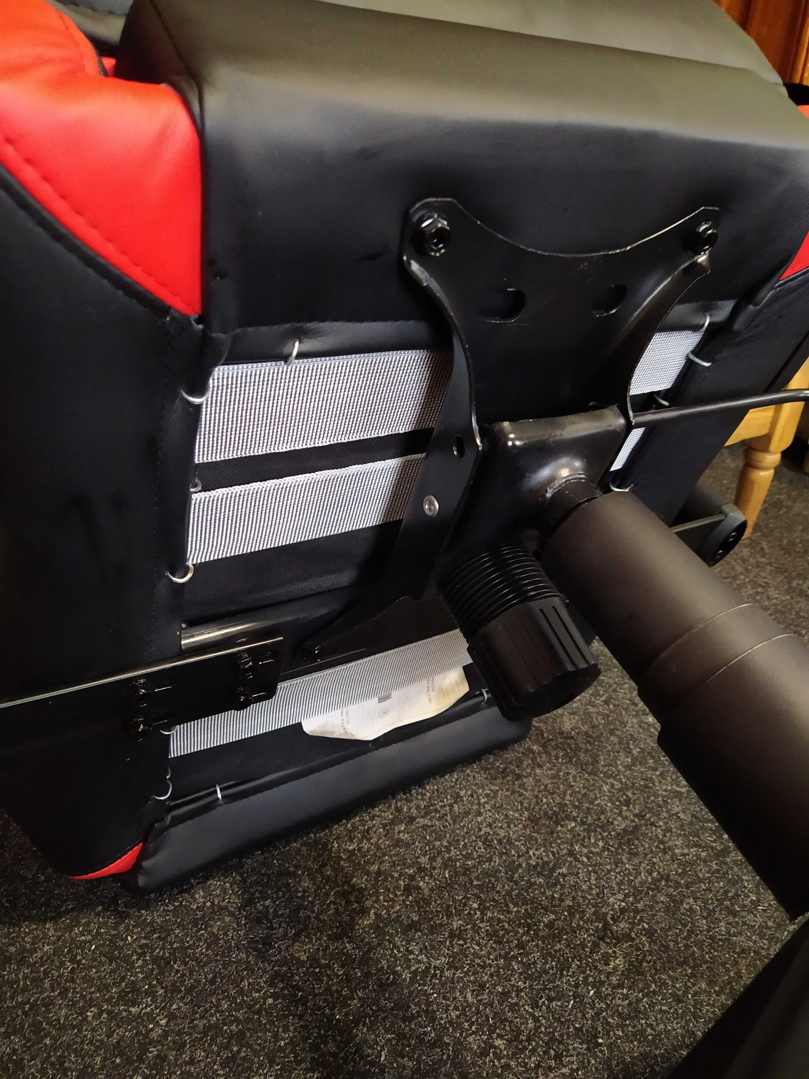 Крісло HEXTER PRO R4D TILT MB70 ECO/01 BLACK/RED геймерське.
