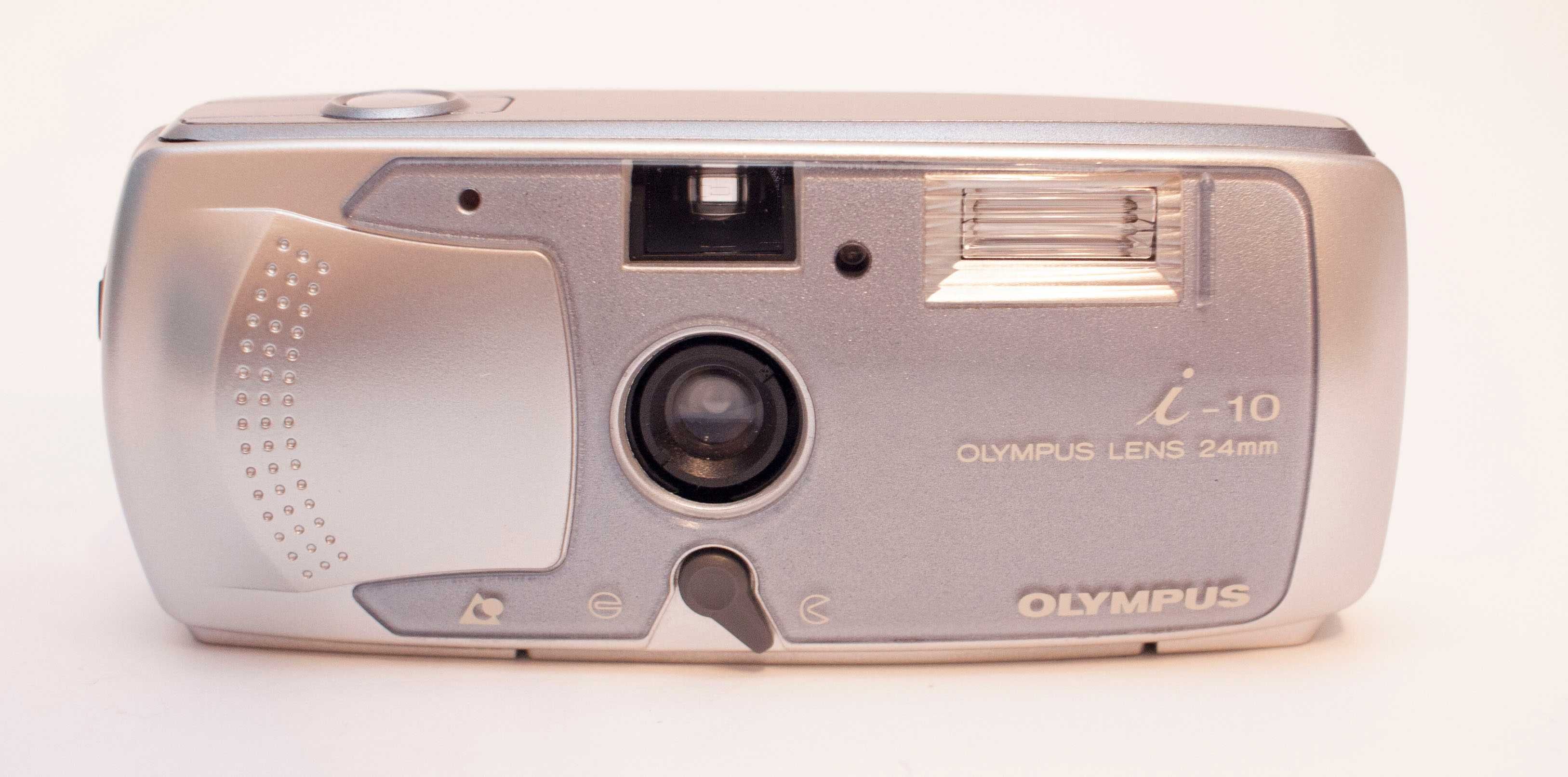 Фотоапарат Olympus i 10