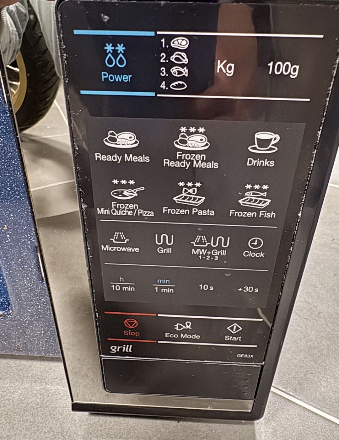 Kuchenka mikrofalowa, mikrofalówka SAMSUNG GE83X
