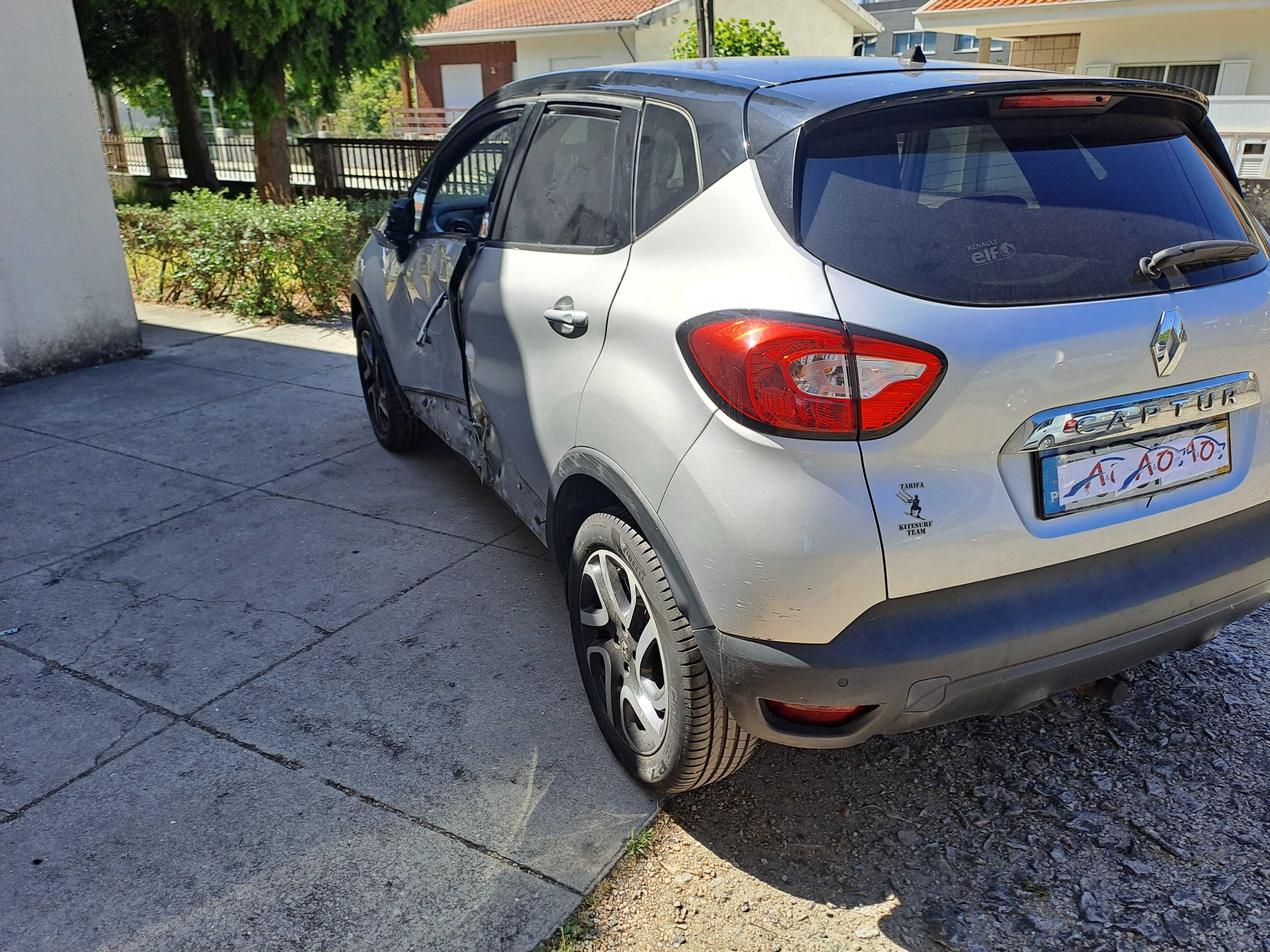 Salvado Renault Captur 1.5 Dci de 2016