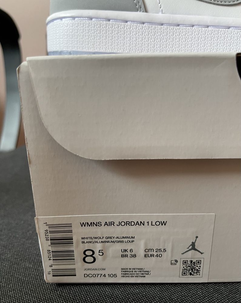 Buty Nike Air Jordan 1 Low Wolf Grey rozm. 40