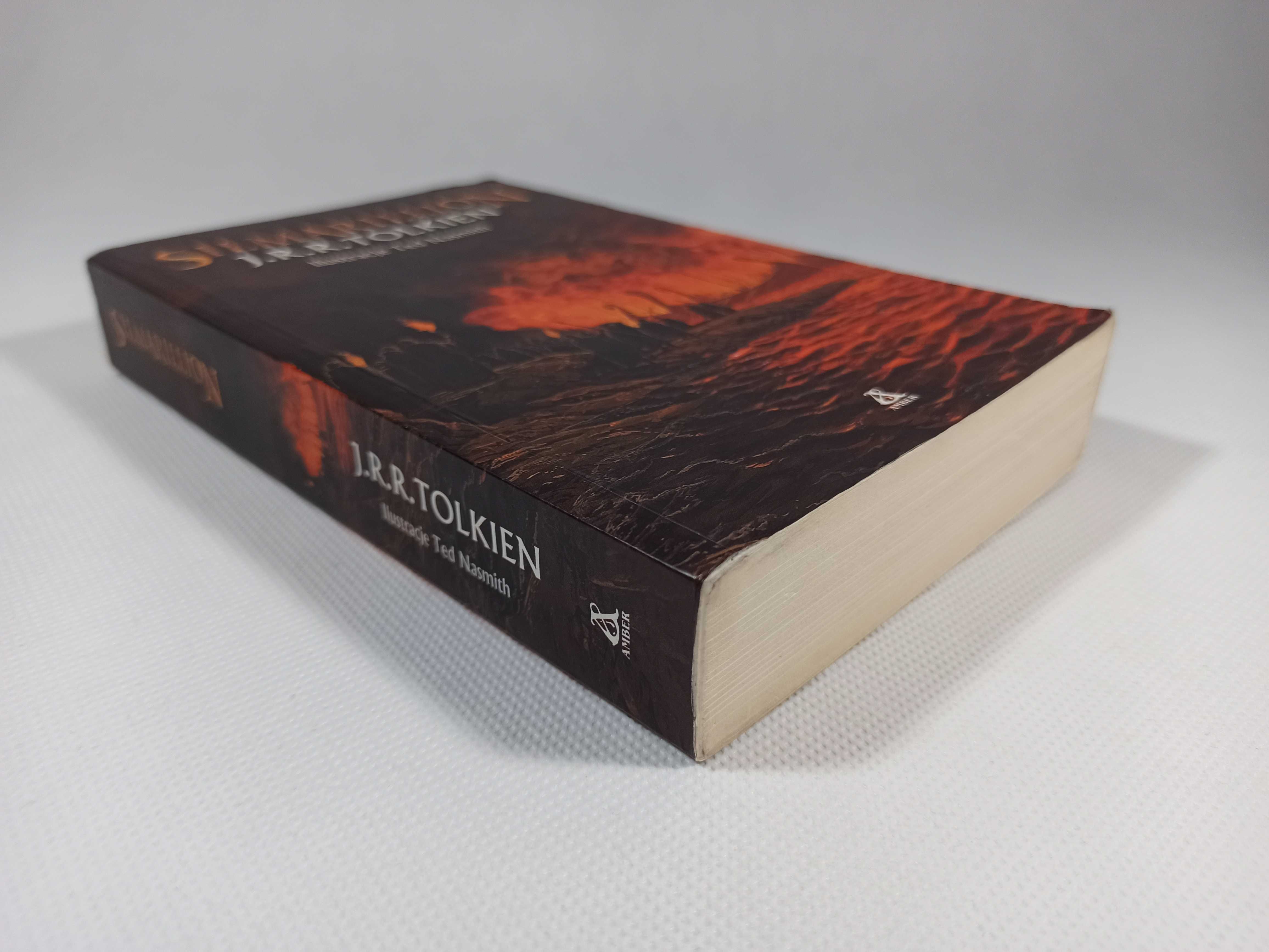 Silmarillion / J.R.R. Tolkien / Amber