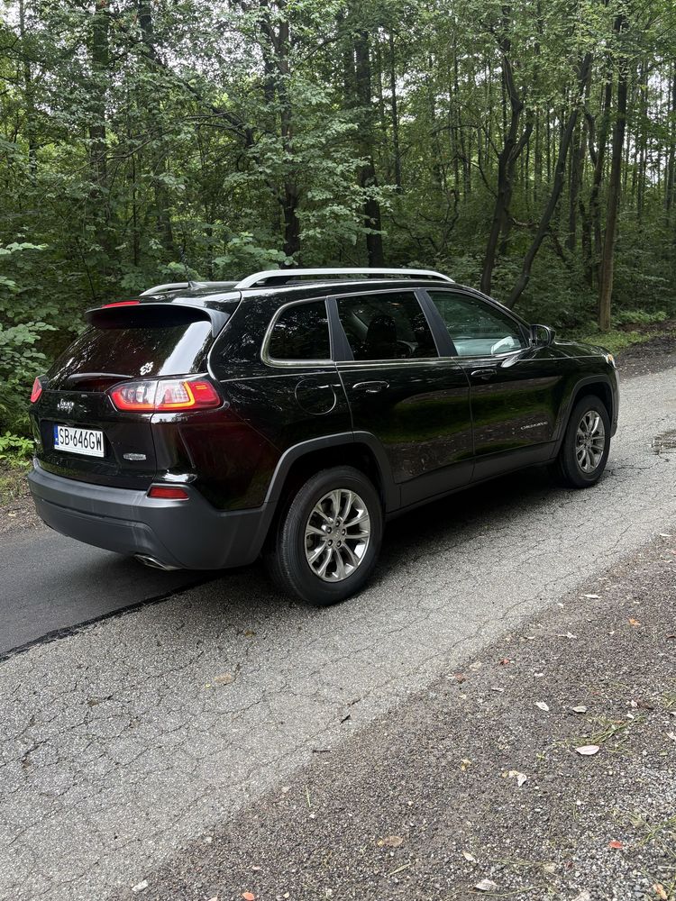 Jeep Cherokee 3.2 benzyna