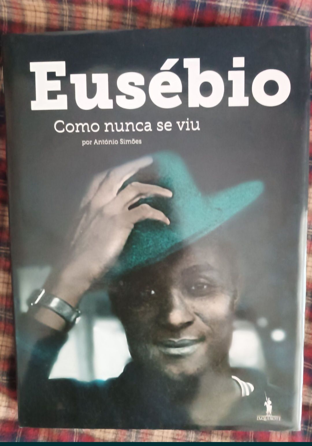 Eusébio como nunca se viu livro